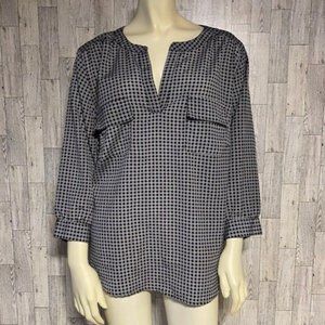 Kenar Black and White Geometric Print Plus Size Blouse Size 1X